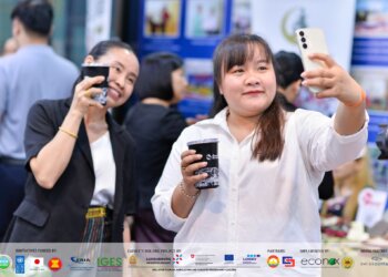 A consumer-focused behavioral approach to reducing single-use plastics in Lao PDR